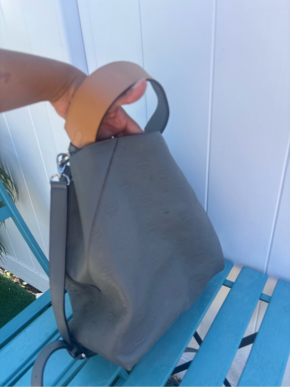 MCM - Authentic -Women's Gray Crossbody Shoulder Bag - Picture 3 of 3